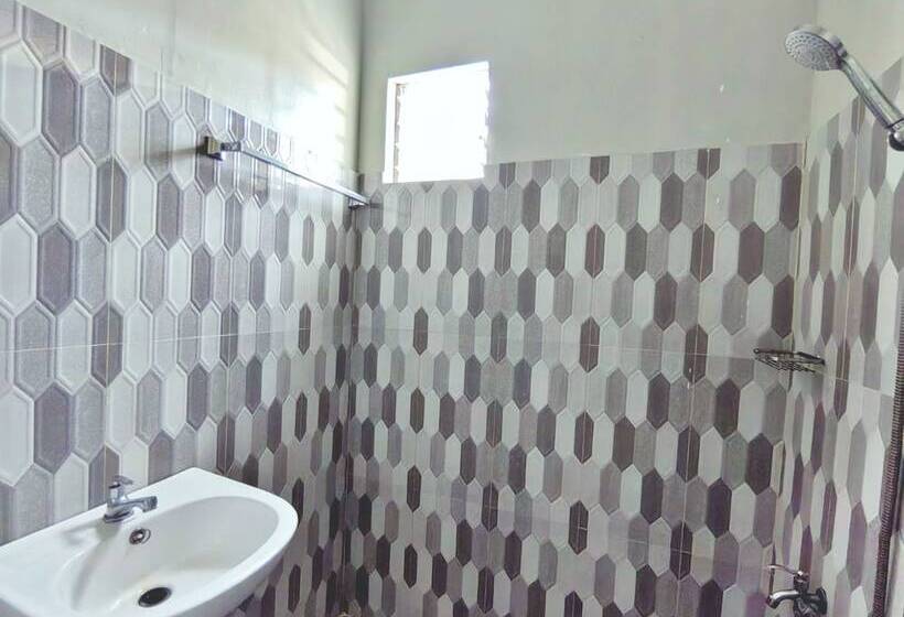 Вилла 2 Спальни, Sea Breeze Beachfront Villa Cebu