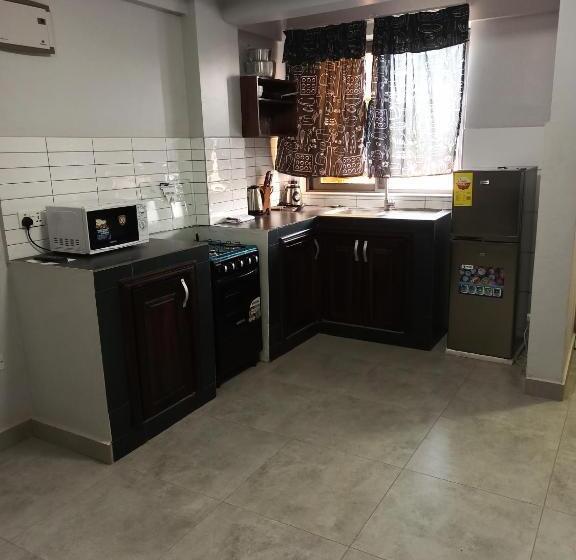 Апартаменты 2 Спальни, Koomson Villa