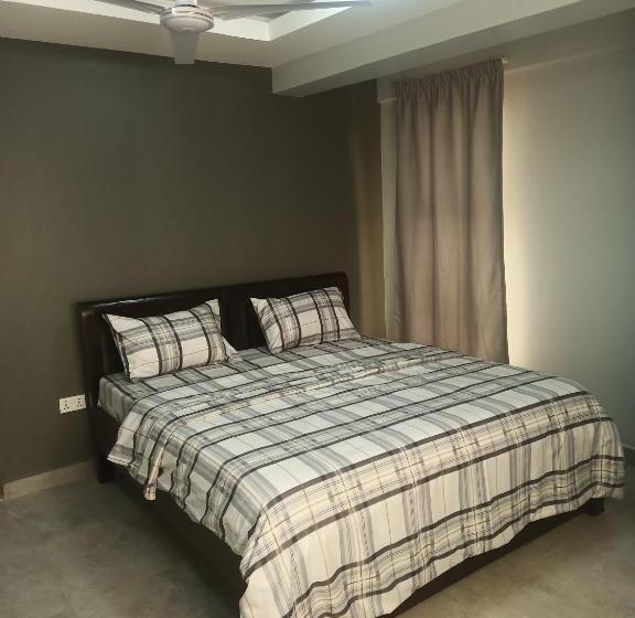 Апартаменты 2 Спальни, Koomson Villa