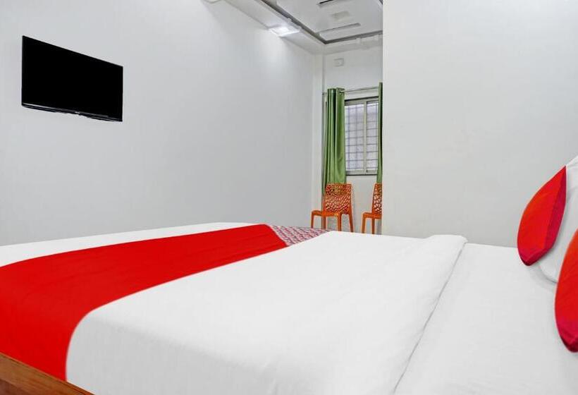 Трехместный Номер Классика, Oyo Royal Inn