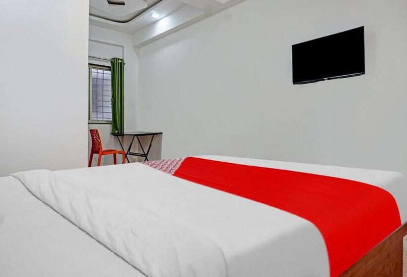 Трехместный Номер Классика, Oyo Royal Inn