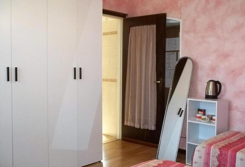 Номер Стандарт Трехместный, B&b Dei Laghi