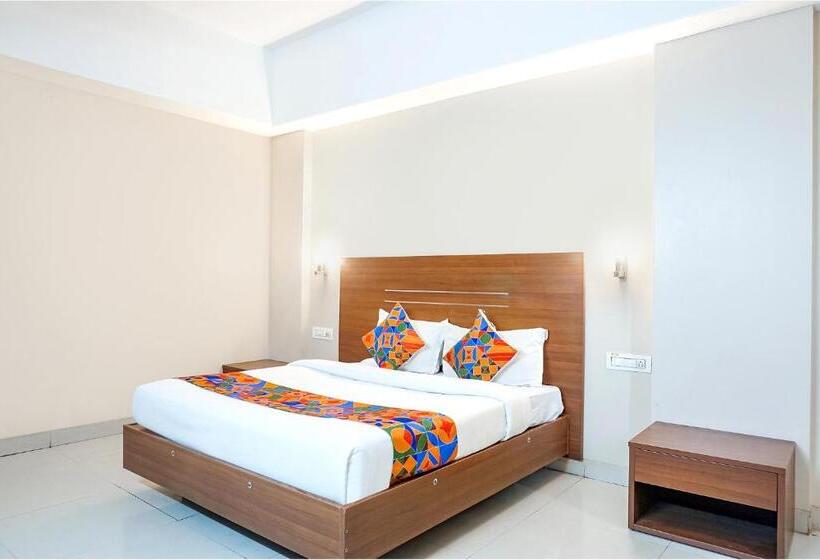 Номер Deluxe, Fabhotel Classic Executive
