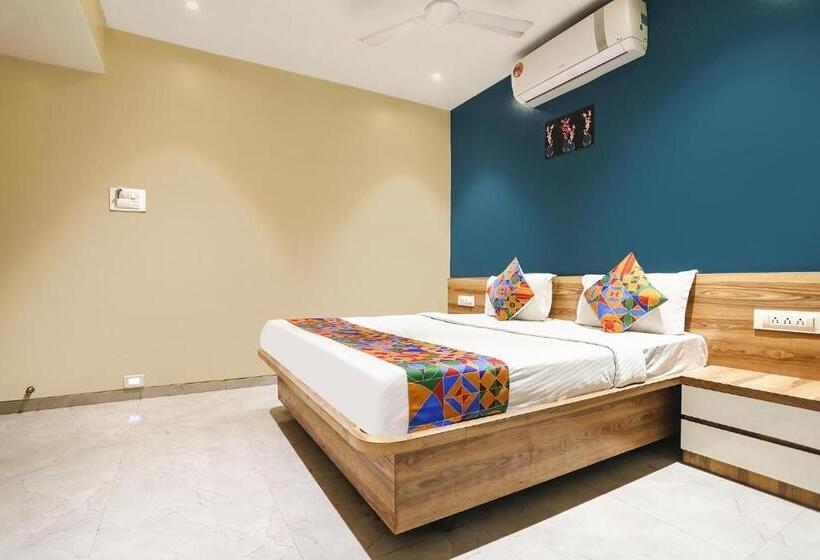 Номер Deluxe, Fabhotel Radhika Ex