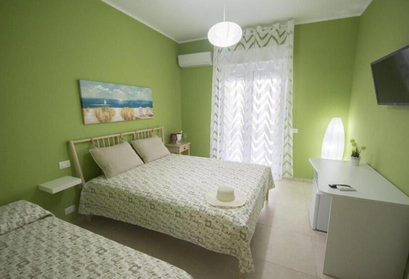 اتاق استاندارد سه نفره, Lido Rosa Rooms