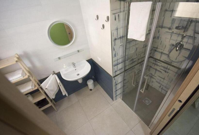 اتاق استاندارد سه نفره, Lido Rosa Rooms