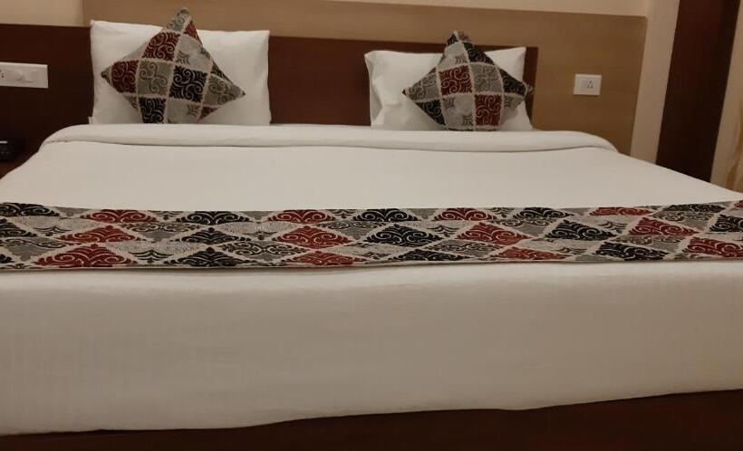 سوییت سوپریور, Pipul Hotels And Resorts 400 Meter From Sea Beach