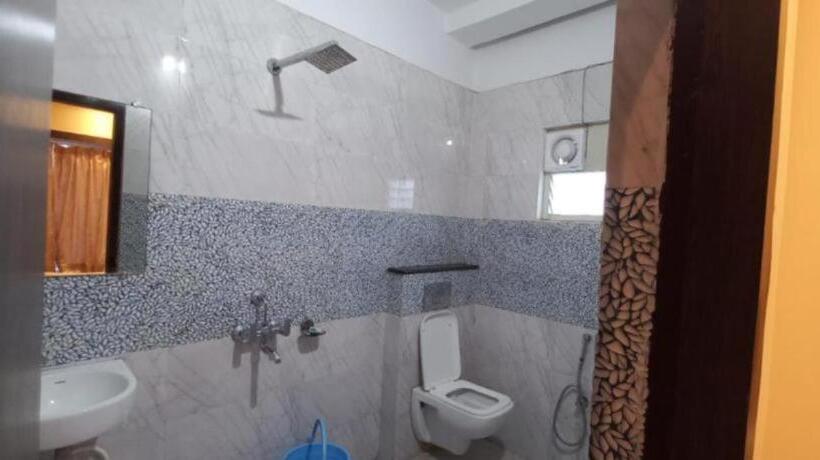 Номер Superior, Home Town Puri Near Temple & Golden Beach  Lift  Wifi With Restaurant Facilities  By Morservices