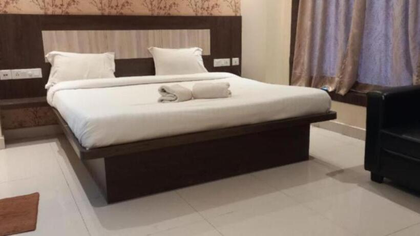 Номер Superior, Home Town Puri Near Temple & Golden Beach  Lift  Wifi With Restaurant Facilities  By Morservices