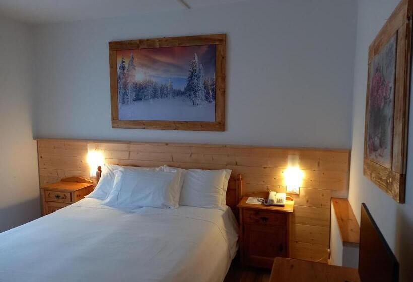 غرفة قياسية ثلاثية, Albergo Scoiattolo
