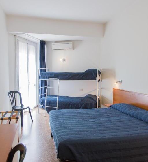 景色の見えるスタンダード４人部屋, Turismo Europa