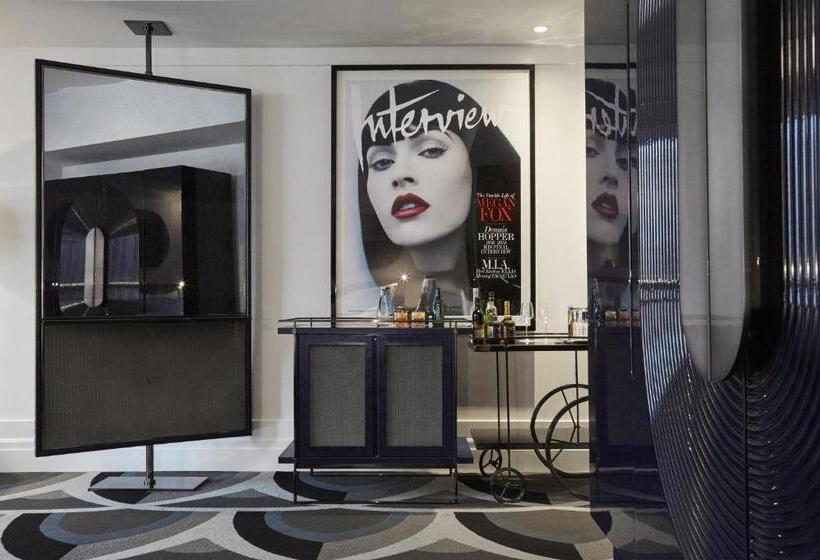 اتاق استاندارد با تخت بزرگ برای معلولان, Bisha Hotel Toronto