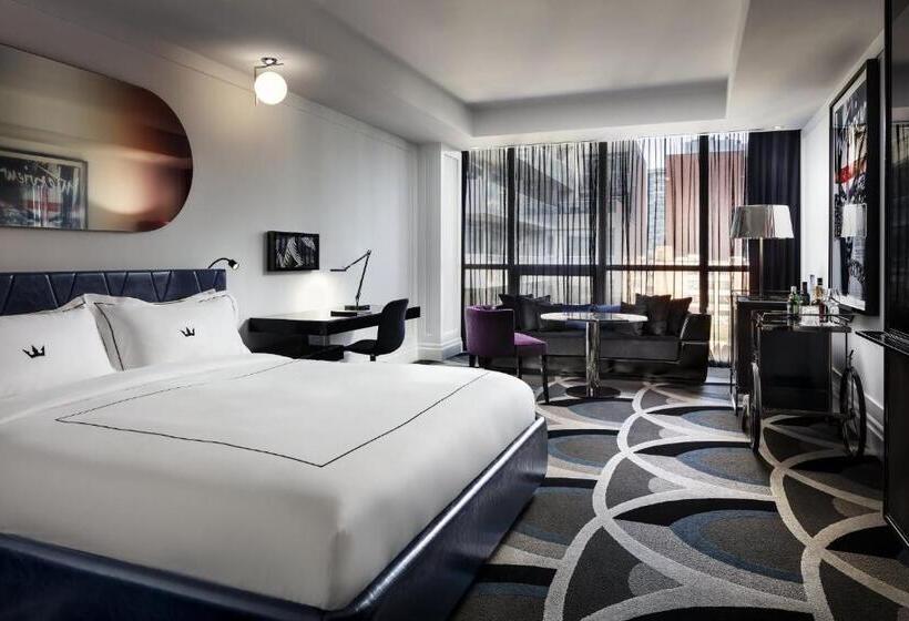 اتاق استاندارد با تخت بزرگ برای معلولان, Bisha Hotel Toronto