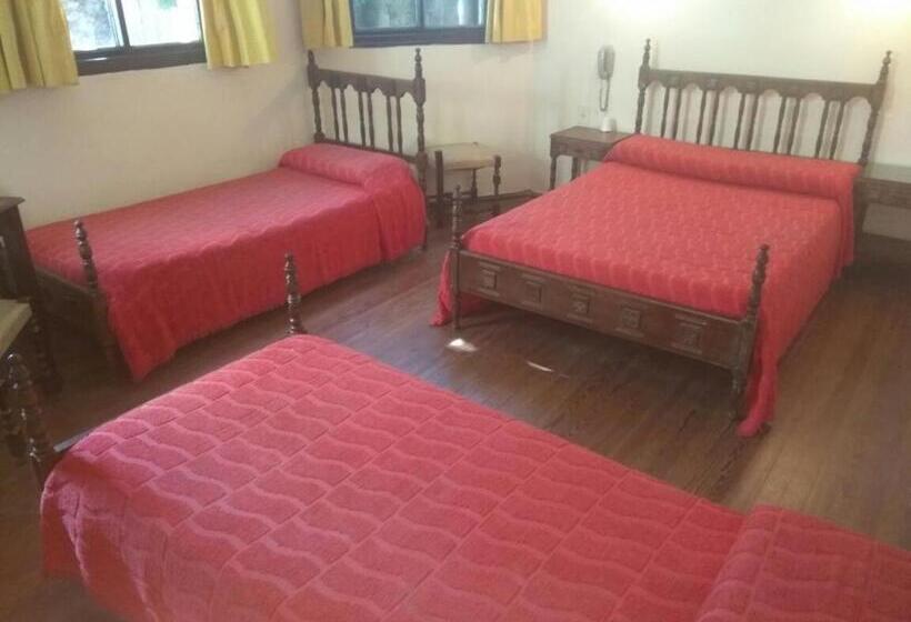 4인용 스탠다드 룸, Emperatriz Hotel Familiar