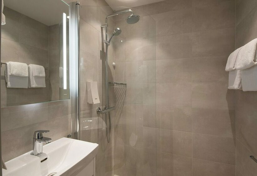 Номер Стандарт, Bergen Harbour Hotel, Worldhotels Crafted