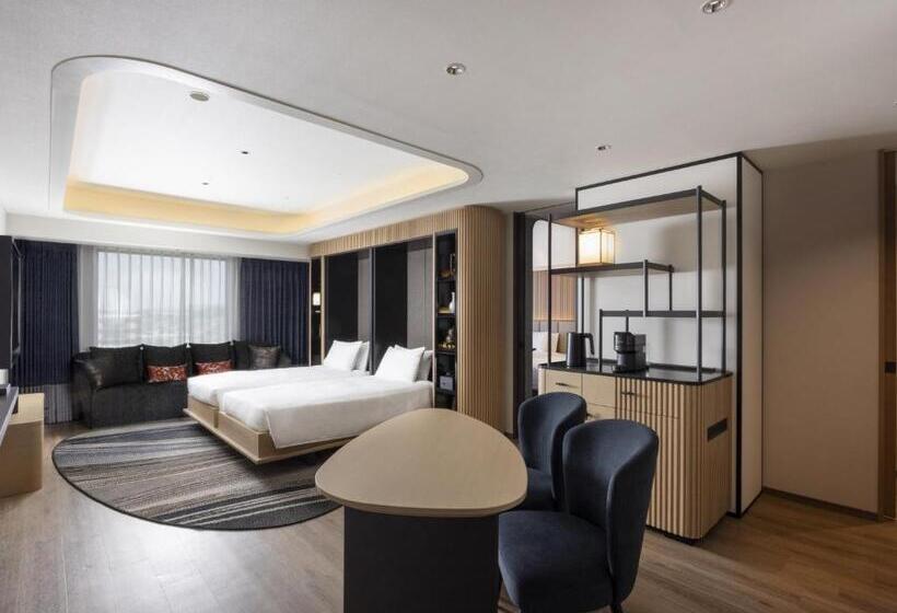 سوییت اجرایی, Novotel Nara