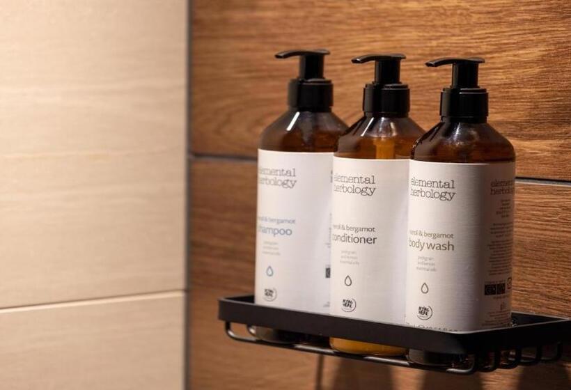 اتاق سوپریور, Novotel Nara