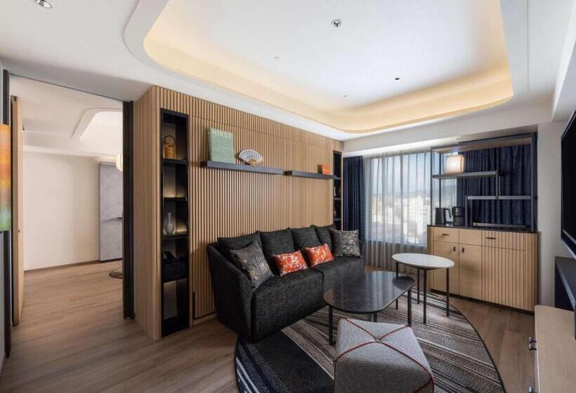 سوییت جونیور اجرایی, Novotel Nara