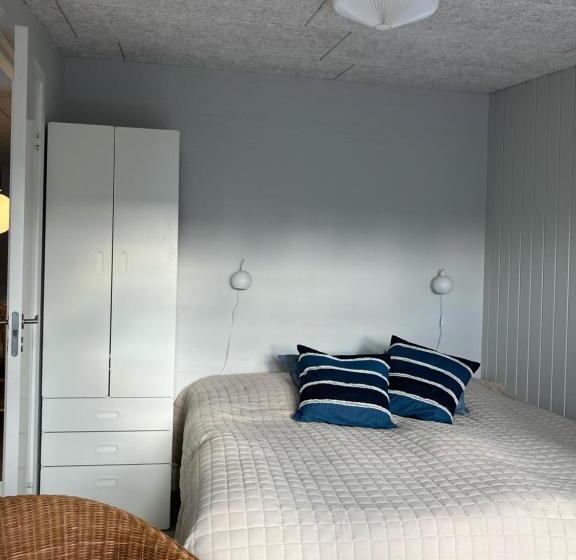 Апартаменты 3 Спальни, Guesthouse Læsø