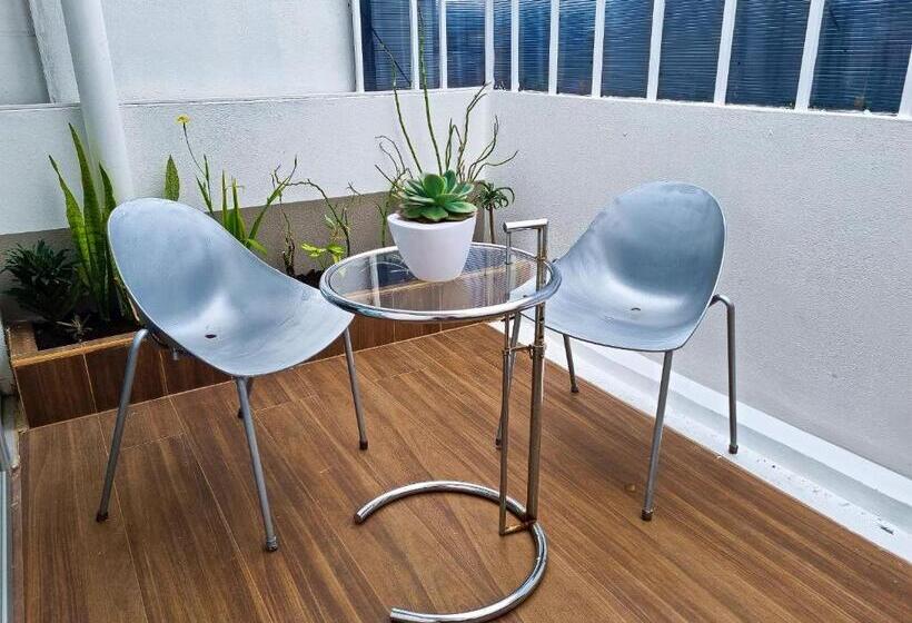 استودیوی لوکس, Casa Jardin Del Mango