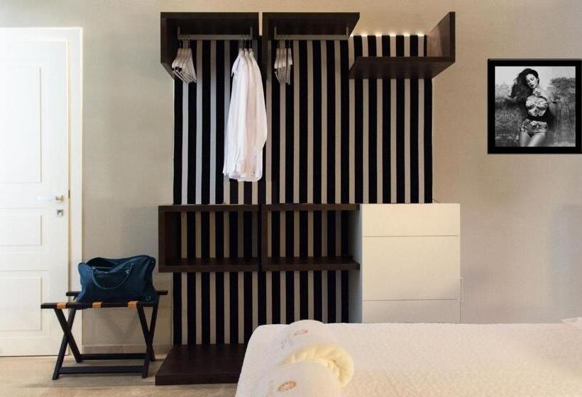 سوییت جونیور لوکس, Cinquesuites Ortigia