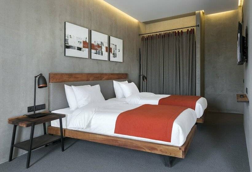 اتاق استاندارد, Iota Hotel Tbilisi