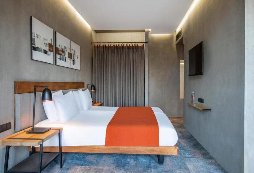اتاق استاندارد, Iota Hotel Tbilisi