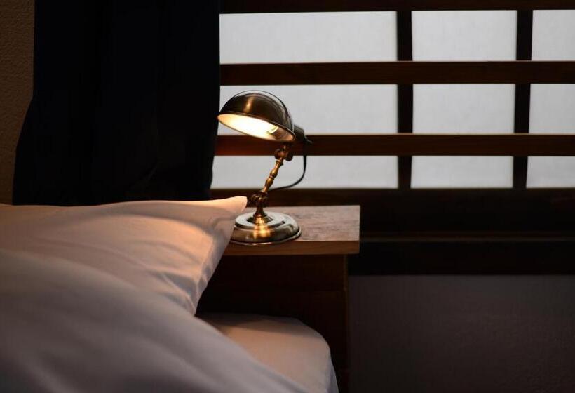 Номер Стандарт, Taketa Ekimae Hostel Cue