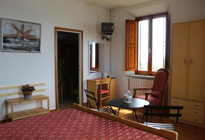 Номер Стандарт, La Marinella