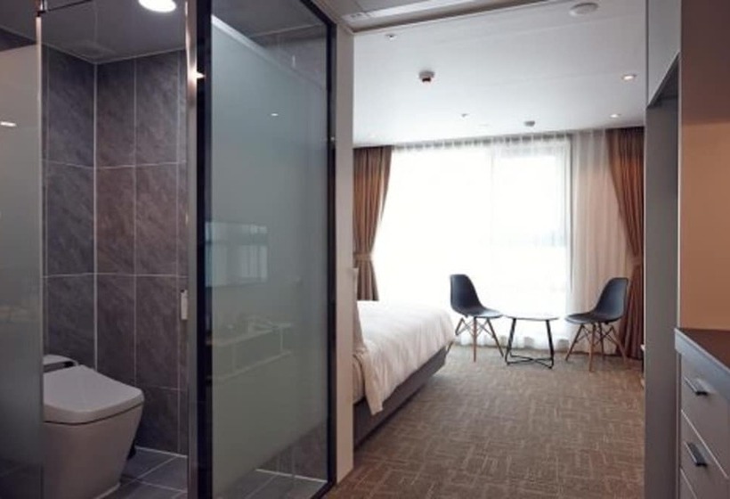 اتاق سوپریور, Royal Square Hotel Seoul