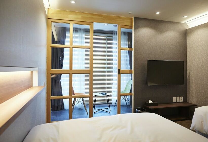 اتاق لوکس, Royal Square Hotel Seoul