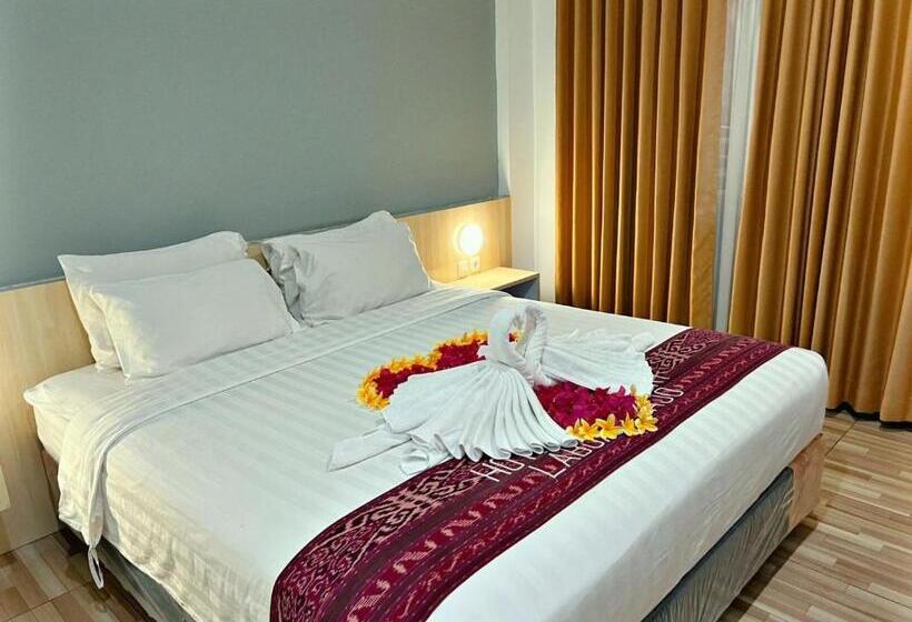 غرفة ديلوكس مطلّة علي البحر, Matahari Hotel Labuan Bajo