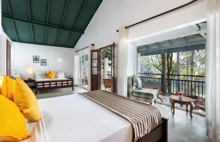 Standard Bungalow 2 Bedrooms 2 Bedrooms Lake View, The Farm Resorts