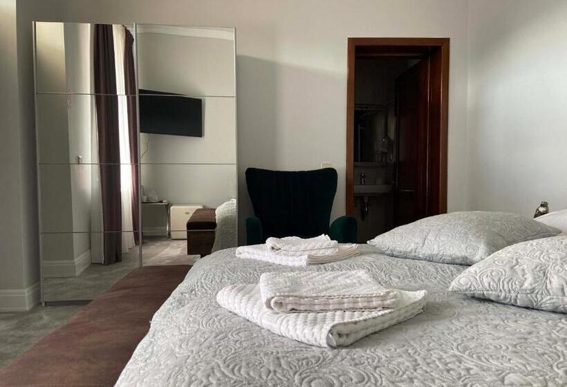 اتاق لوکس, Maisonette Apartments