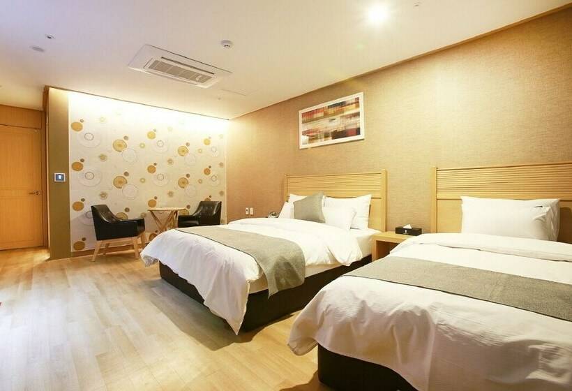 패밀리 스위트, Paju Golden Hill