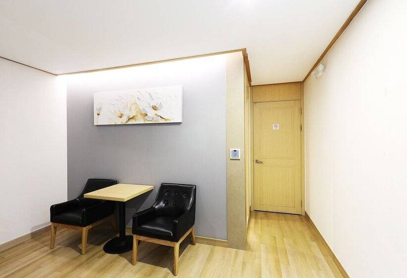 패밀리 스위트, Paju Golden Hill