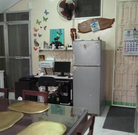 جناح ديلوكس, Villa 301 B&b