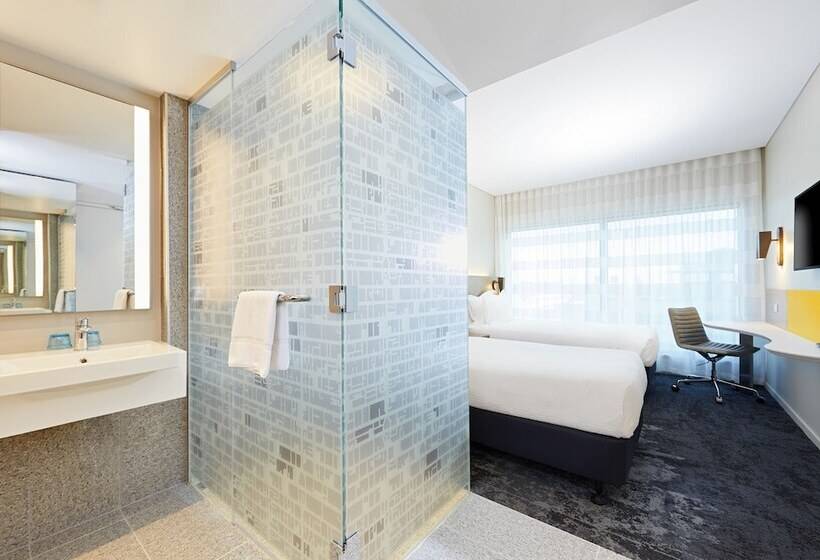 스탠다드 룸, Holiday Inn Express Adelaide City Centre, An Ihg