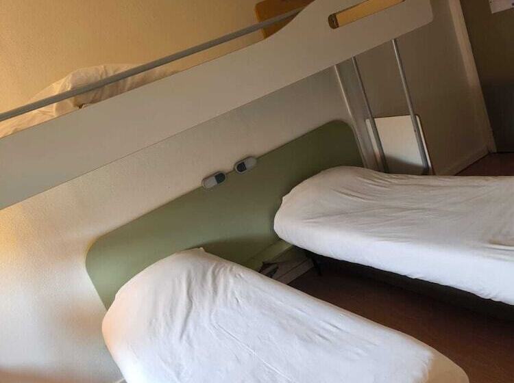 Номер Стандарт Трехместный, Ibis Budget Lons Le Saunier