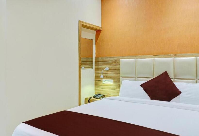 Четырехместный Номер Стандарт, Sun City   Near Saifee Hospital And H N Reliance Hospital