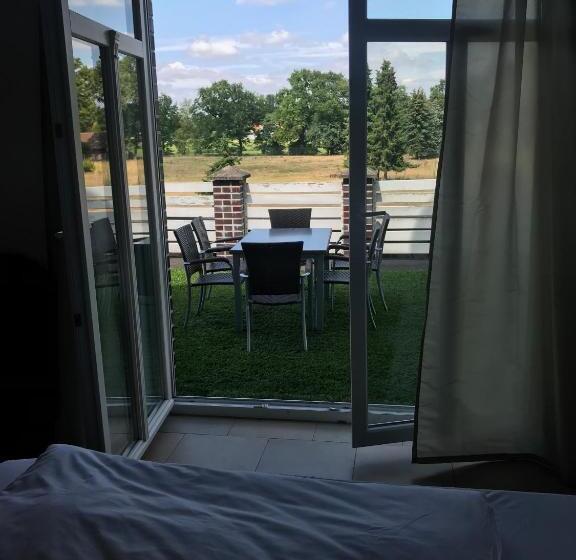 Четырехместный Номер Классик, Ds Hotel Restaurant Gronau