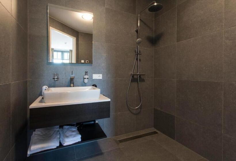 Апартаменты 2 Спальни, Mezger Lodges