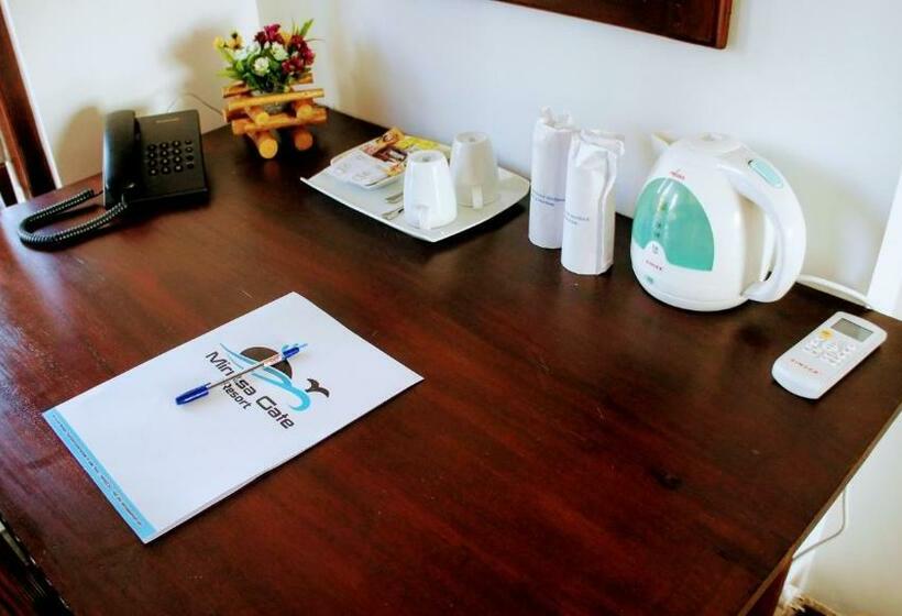اتاق لوکس با بالکن و چشم‌انداز دریا, Mirissa Gate Resort