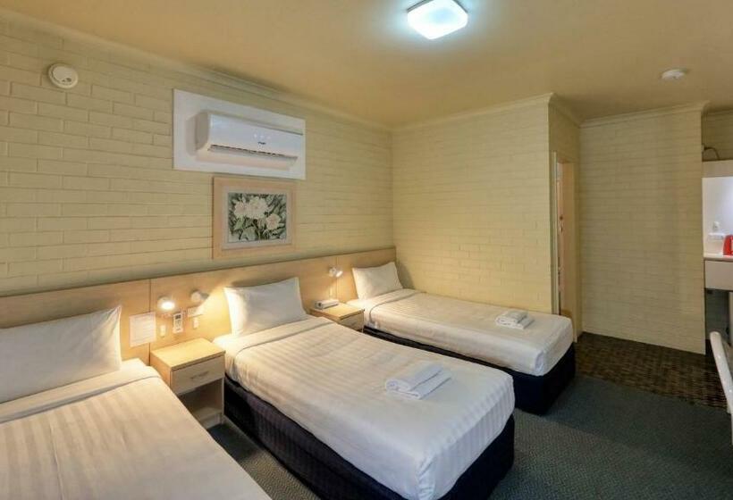 Номер Стандарт Трехместный, Junee Motor Inn
