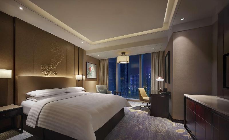 Номер Deluxe Кровать Кинг, Shangri La Yiwu   Close To Yiwu International Trade Market