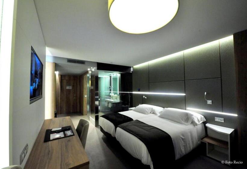 Номер Стандарт, & Spa Ciudad De Binéfar
