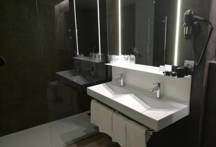 Апартаменты Deluxe 1 Спальня, & Spa Ciudad De Binéfar