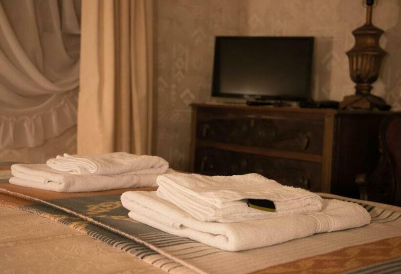 标准间, Sandy Point B&b
