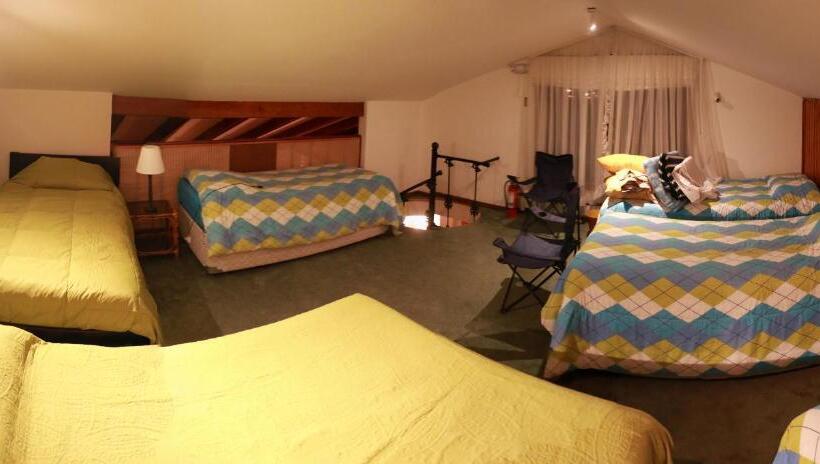 家庭房间共用浴室, Sandy Point B&b