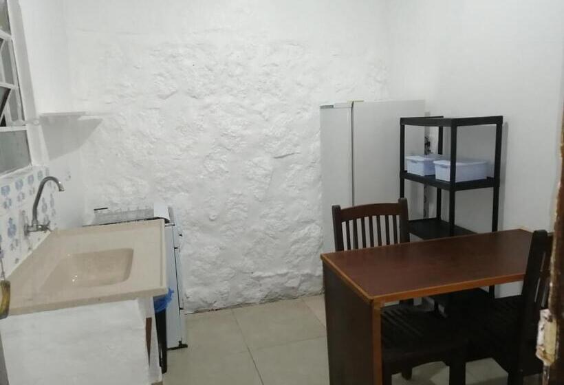 کلبه ییلاقی, Beer Hostel Suites Privativas E Compartilhadas